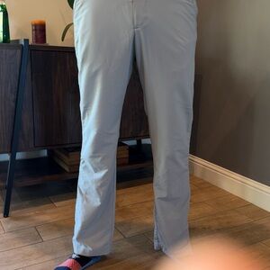 Under Armour Men’s Gray Golf Pants Performance Stretch Lightweight 34x34